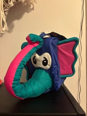 Vintage Rubbermaid Elly the elephant lunch bag 1997 with tag